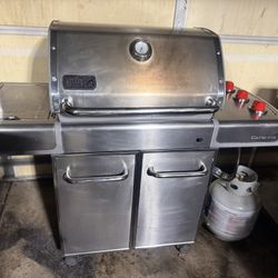 Weber Genesis Grill. Natural Gas. 