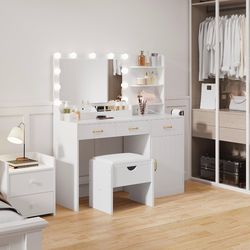 Vanity Desk Set
