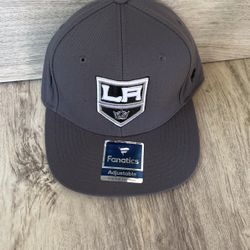 Los Angeles Kings Snapback Hat$35