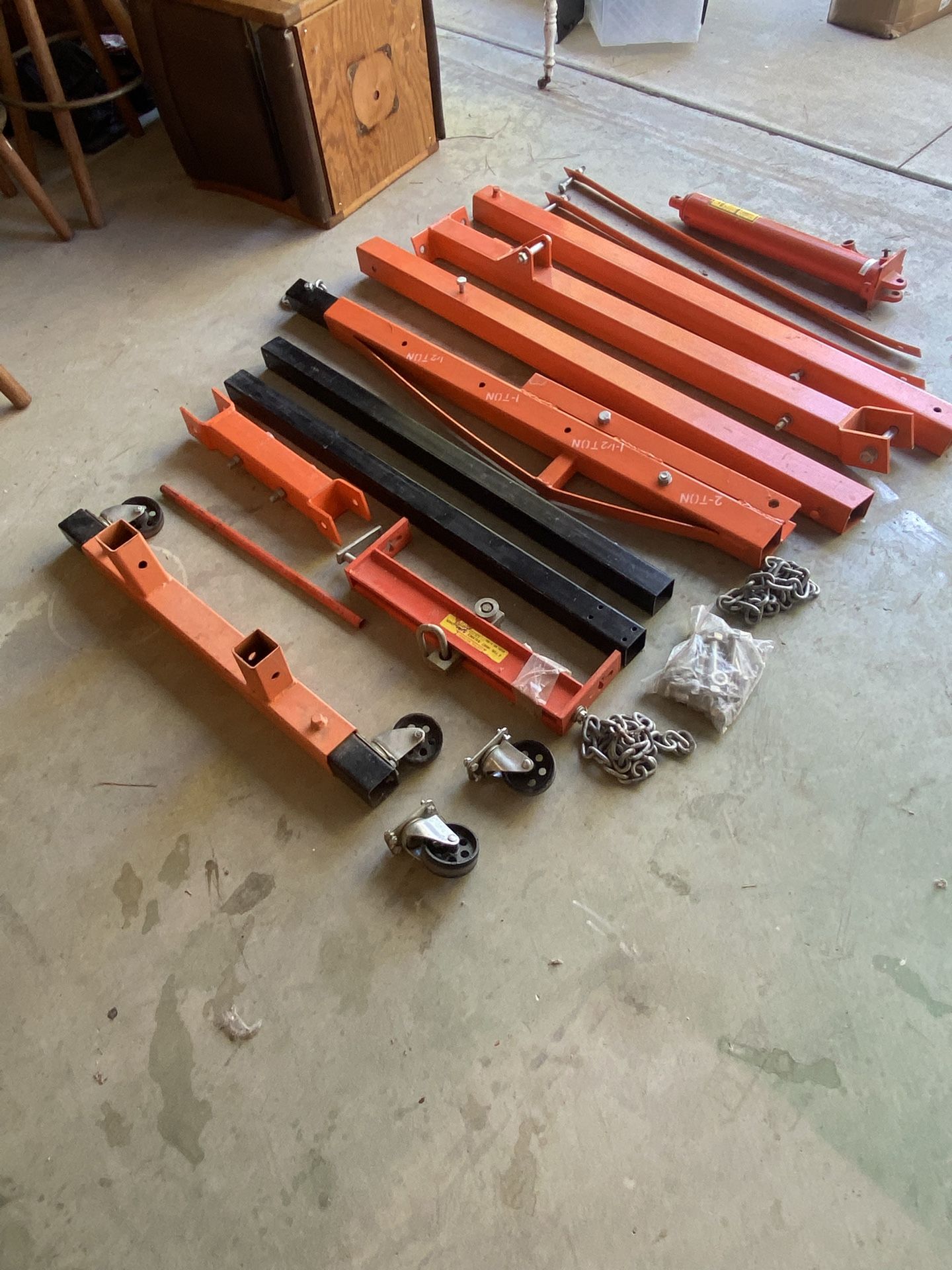 2 Ton Engine Hoist - Cherry Picker