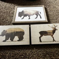 Buffalo Bear Reindeer Animal Wall Art Plaques