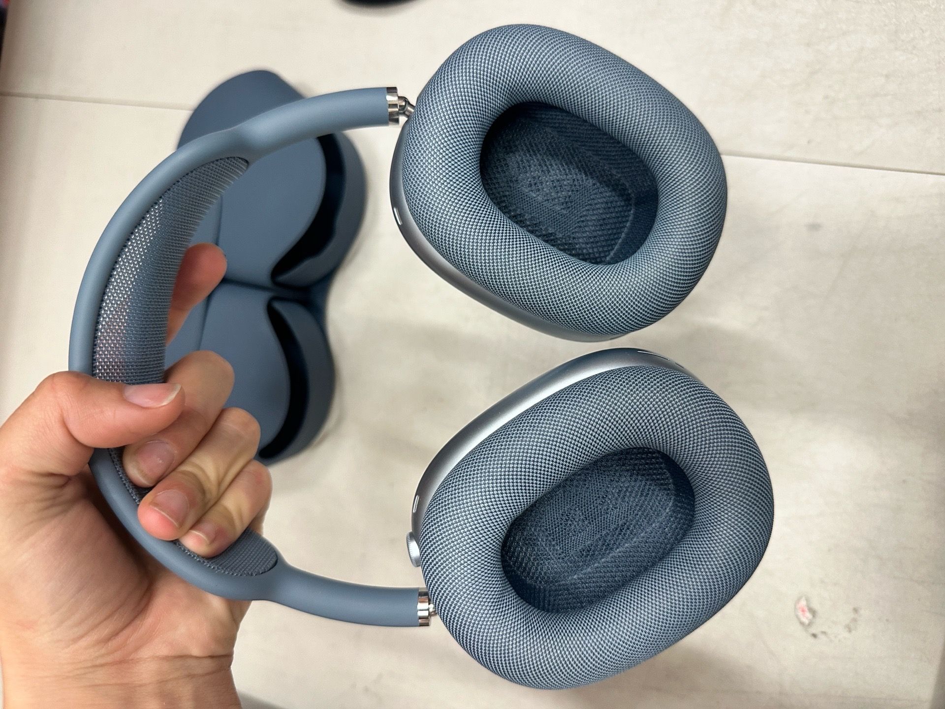 Apple AirPods Max Bluetooth Wireless Over-Ear Headphones Blue/Silver Mic