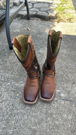 Brown Cowgirl boots size 5.5