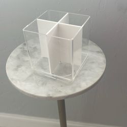 Rotating acrylic, pencil holder knife holder