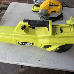 Ryobi 40 V Blower For Parts Turns On And Off I’m Selling For Parts Defective