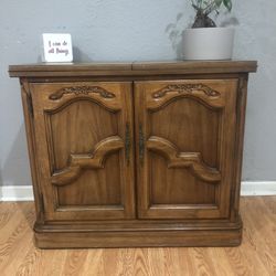 Flip Top 72” Wide 2 Door Server