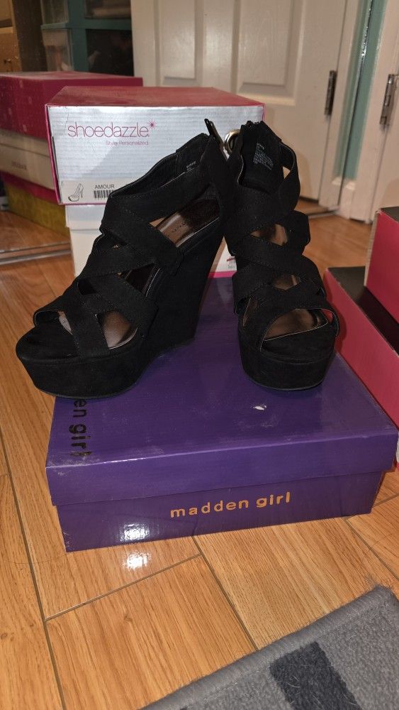 Madden Girl Black Suede Wedges