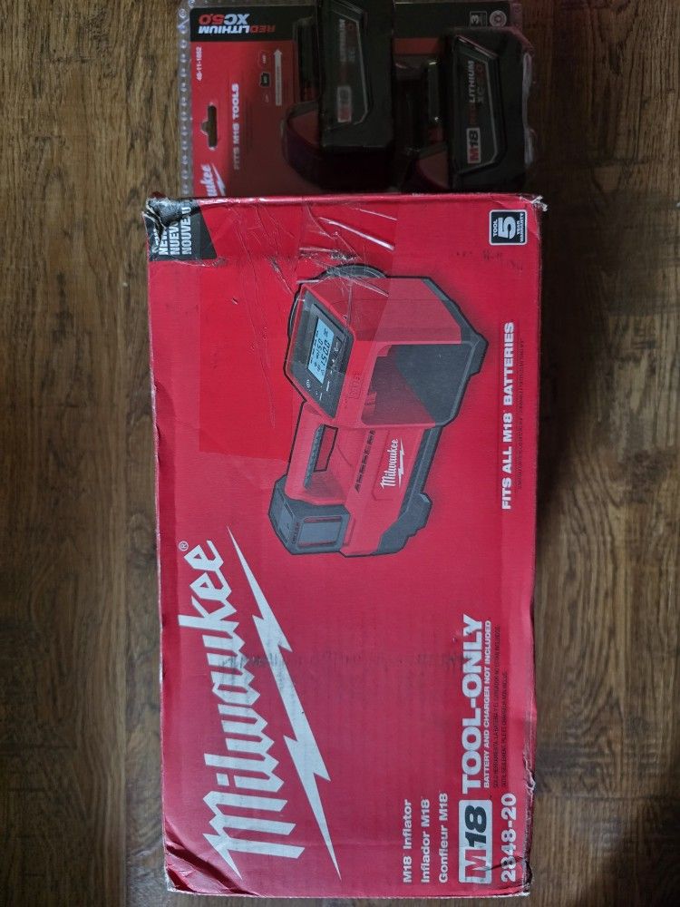 Milwaukee M18 Inflator With Batterys