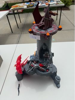 PLAYMOBIL Dragon Knights Tower with Dragon & Figures