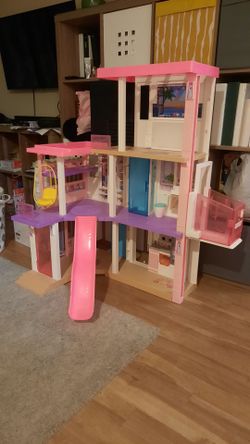 Dream Barbie house