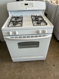 G.E GAS STOVE
