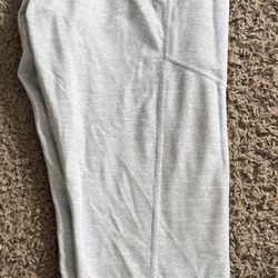 Women’s Kiava gray capris leggings (LARGE), new