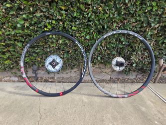 Fulcrum Racing 500 aluminum rims with disc brakes