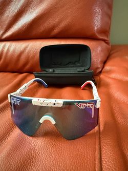 Pit Viper Sunglasses w/case