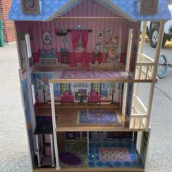 Doll House