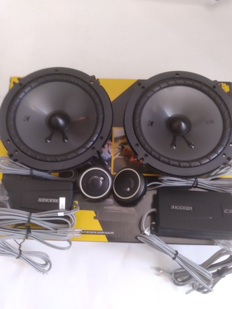 KICKER 1 PAIR 6.5 INCH 300 WATTS COMPONENT SET WITH CROSSOVER CAR SPEAKER ( BRAND NEW PRICE IS LOWEST )