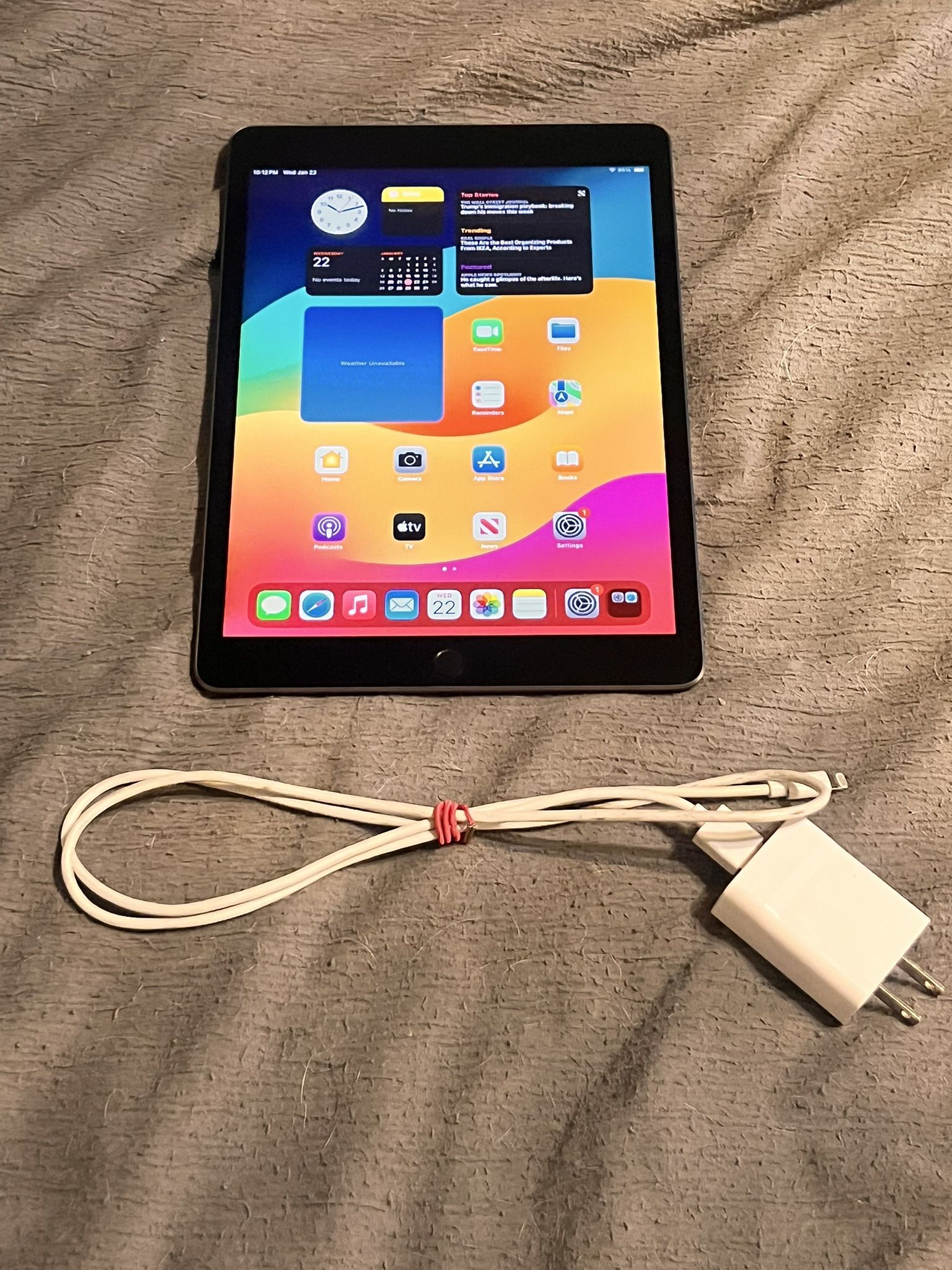 Apple iPad (9th Gen) 64GB *Silver* 10.9” Screen