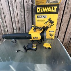 Dewalt 20v Max XR Brushless Blower with 5.0Ah Battery And Charger / LIKE NEW