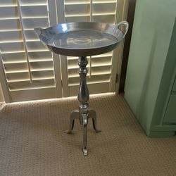 2 End Tables