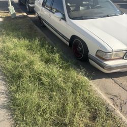 93  Roadmaster Low Miles  Ac & Heat In Working Condition 