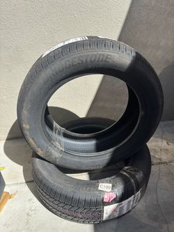 Bridgestone Turanza LS100 tires in size 225/55 R18.