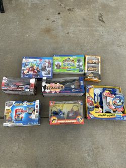 TOYS!!! 8 For $40