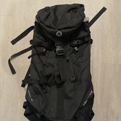Marmot Aspen 35 Black Backpacking hiking pack bag internal frame  Slight used, please see pics for condition and details
