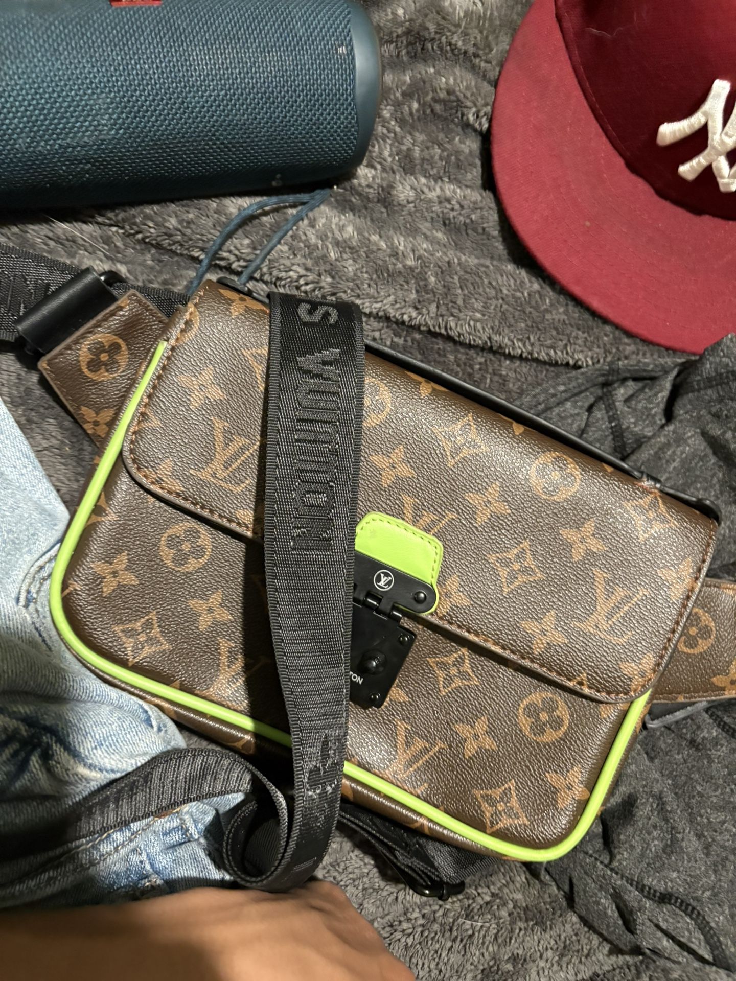 Authentic Louis Vuitton Waist bag (negotiable)
