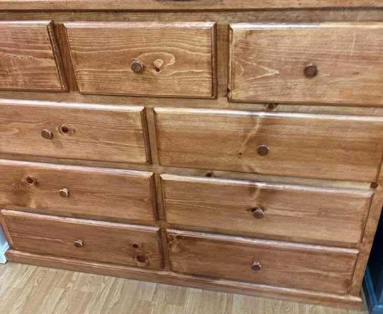 Beautiful Dresser Pinewood