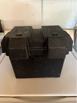 NOCO battery snap top battery box 24