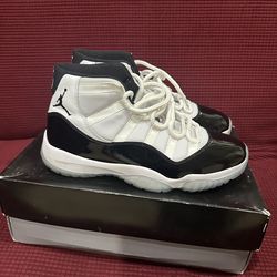 Jordan 11 ‘Concord’