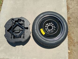 Spare tire for a Hyundai Elantra 2022 new with jack