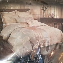 Queen size comforter