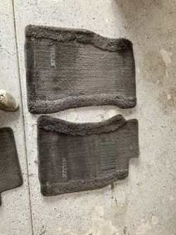 RHD Toyota Hilux Floor Mats Oem