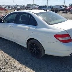 PARTS available for 2009 Mercedes Benz C300 stock#202515