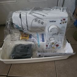 Brother Jx2517 Sewing Machine With Box Is Brand New 