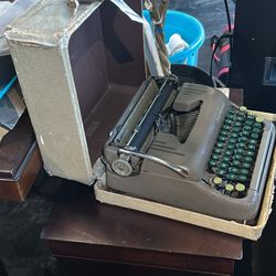 Vintage Typewriter 