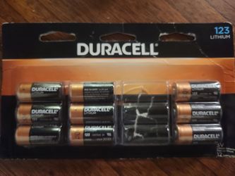 9 Duracell 123 Lithium batteries