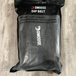 **BRAND NEW** DMoose Fitness Dip Belt for Weight Lifting, Pullup, Squats & Dips, 36" Robust Steel Chain, Comfortable Neoprene Padding, Supports 350lbs