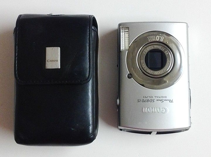 Canon PowerShot SD870 IS Digital Elph