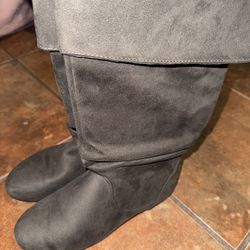 Women Gray Boots