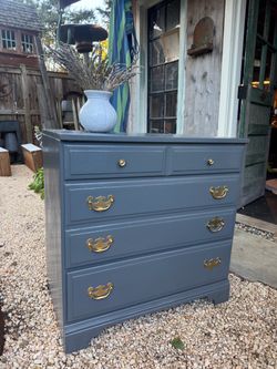 Kling Colonial Dresser