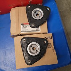 Focus ST Tophat Strut Mount