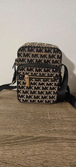 Michael Kors Bedford Zip Flight Bag