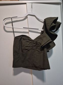 Express 1 shoulder top