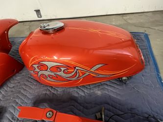 OEM Kawasaki KZ1000 Gas Tank 1(contact info removed) (contact info removed)