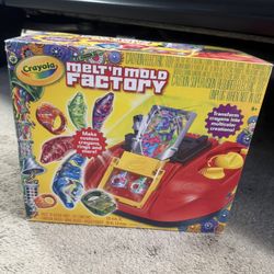 Crayola Factory Crayon Mold