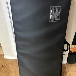 Black exercise mat (x2)