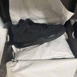 Air Jordan 4 “Black Cats” (2025)