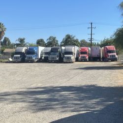 Truck and trailer storage & parking